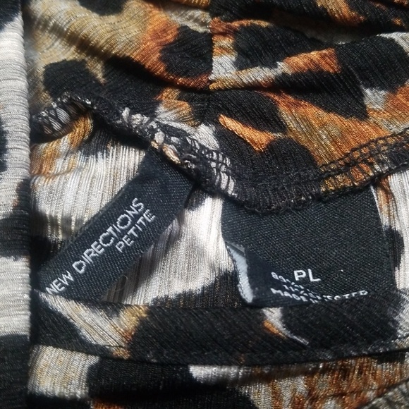 New Directions Petite Blouse - Picture 2 of 3